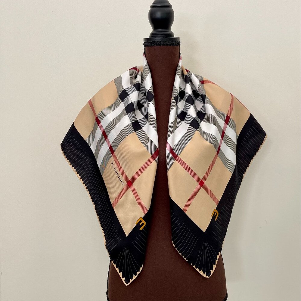 NWT Burberry Scarf House Check Beige Black Border Silk Scarf Wrap - Picture 4 of 16